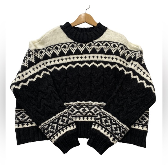 Francesca's Collections Sweaters - Francesca’s Black & White Pattern Mock Neck Knit Sweater L Fair Isle ST21949